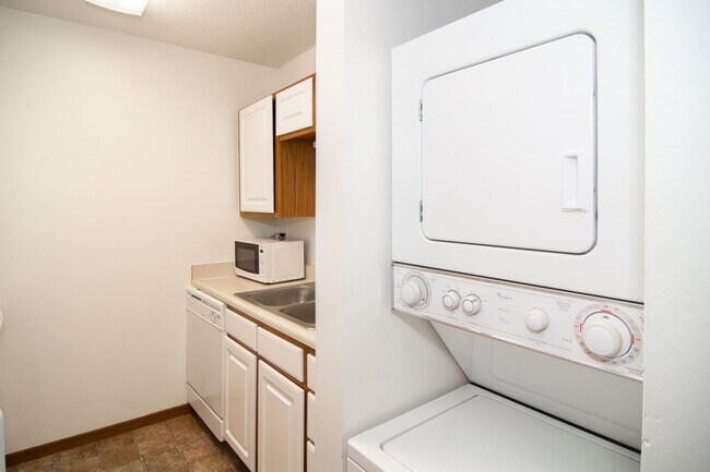 Ridgewood Heights Apartments