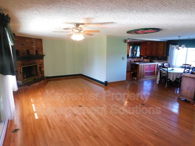 Photo - 251 William Cousins Rd
