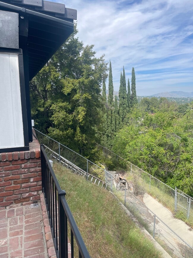 Photo - 19122 Clymer St