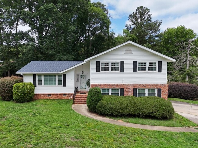 Photo - 625 Challedon Dr