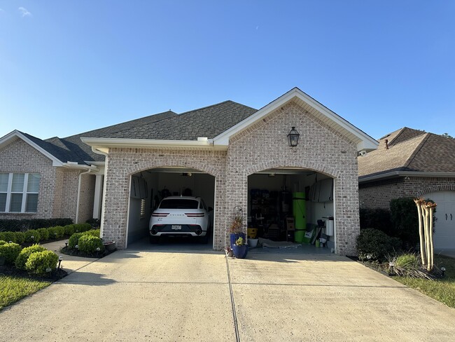 Photo - 613 Tulip Tree Way