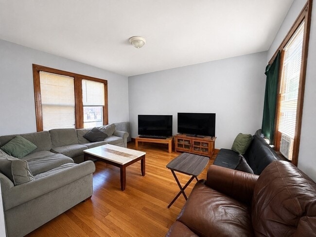 Photo - 1 Adirondack Pl