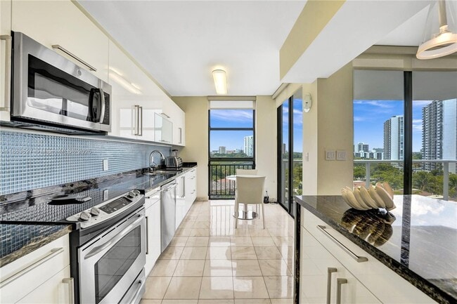Photo - 20281 E Country Club Dr Unit 607