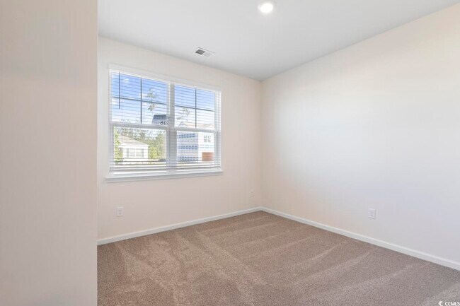 Photo - 1833 Castlebay Dr