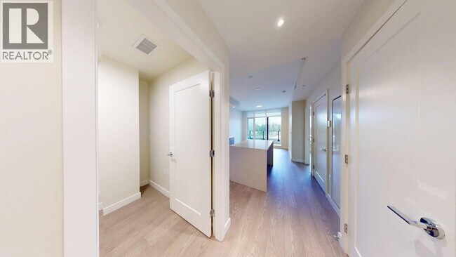 Photo - 6138 Birney Ave Unit 1006