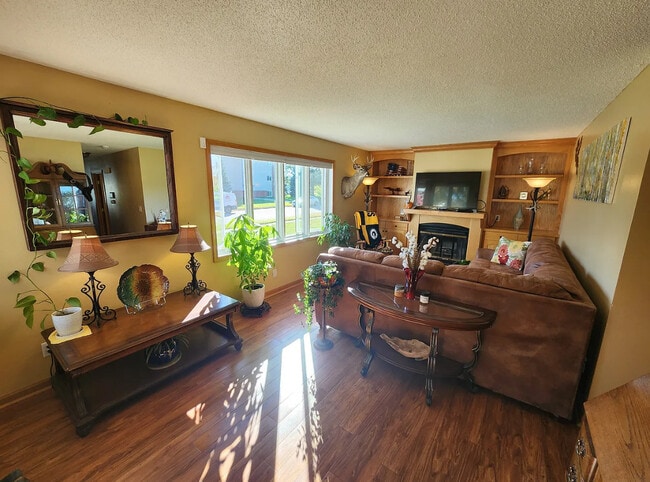 Photo - 210 NE 12th Street Pl