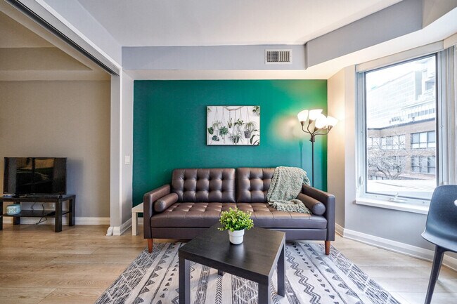 Photo - 155 Yorkville Ave Unité SI ID1513145P