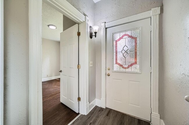 Photo - 911 Sims Ave