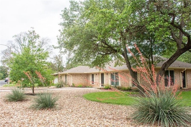 Building Photo - 7000 Greenock St