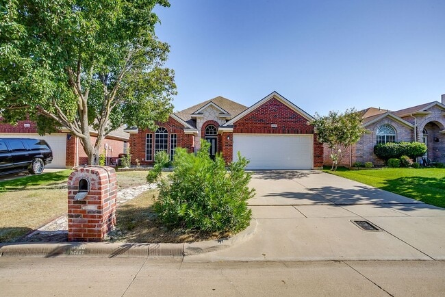 Photo - Spacious 3 Bedroom, 2 Bath Home Waiting fo...