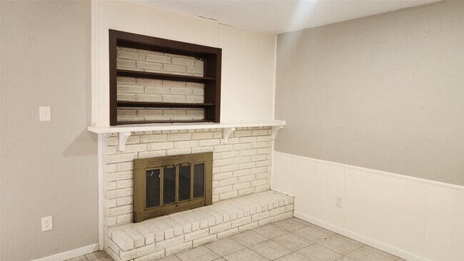 Photo - 2815 Quail Valley E Dr