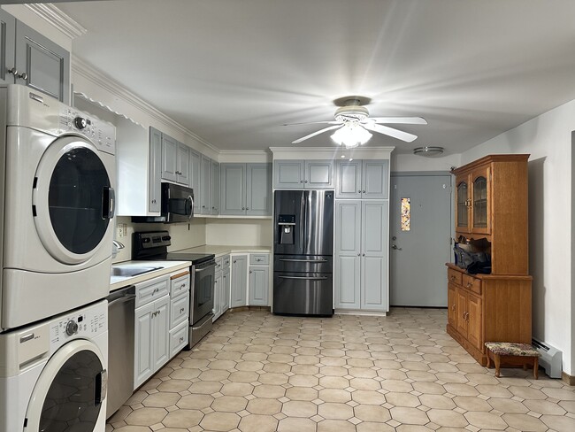 Photo - 105 S St Ext