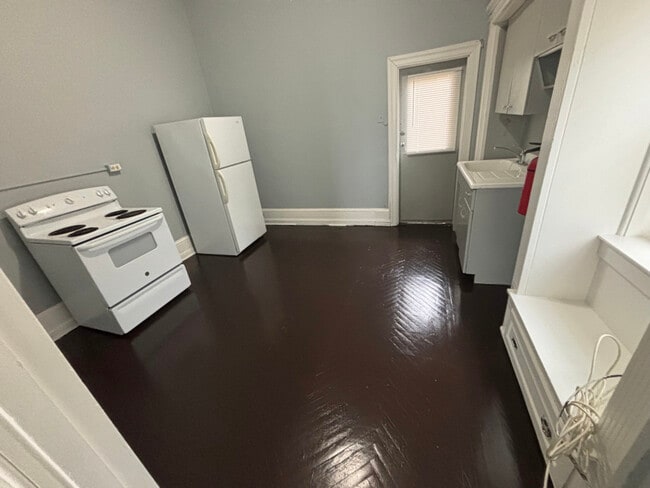 Photo - 811 W Main St Unidad 3