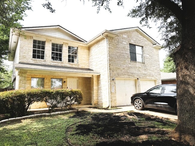Building Photo - 5805 Speyside Dr