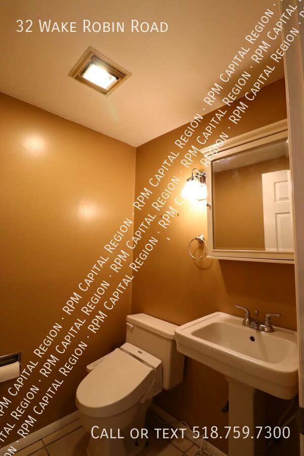 Photo - 32 Wake Robin Rd