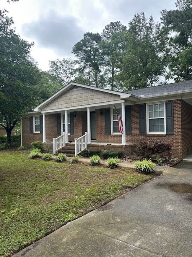 3 Bed/2 Bath Home - Minutes from SJAFB, Sh... - 3 Bed/2 Bath Home - Minutes from SJAFB, Sh...