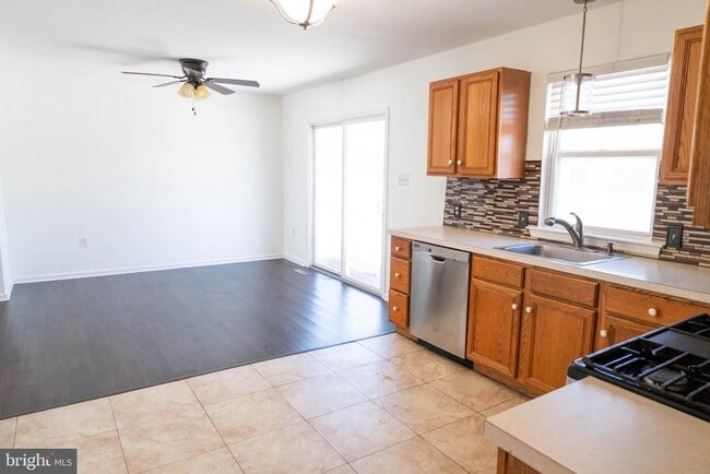 312 Galean Dr