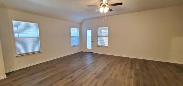 Photo - 808 Marigold St