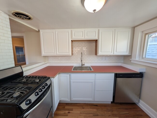 Building Photo - 1280 Race St Unit Apt 2