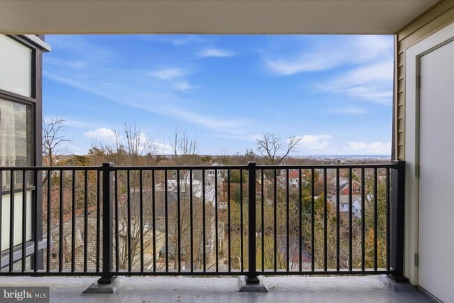 Photo - 3217 Wisconsin Ave NW Unidad 6D