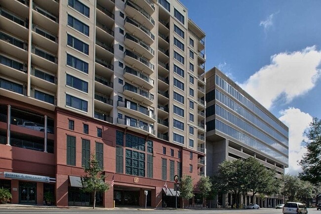 Photo - 121 N Monroe St Condo Unit 1205