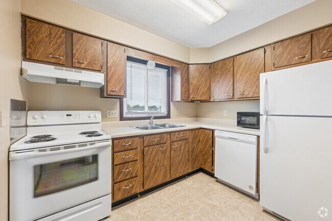 2BR, 1BA - 978SF - Kitchen