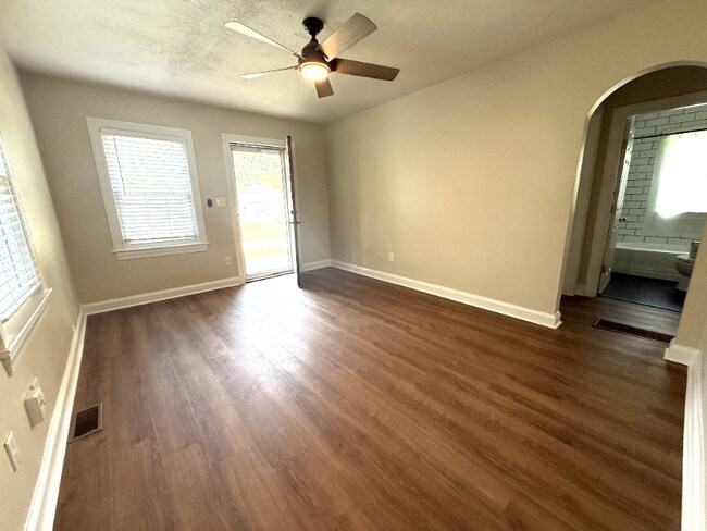 Photo - 11702 Kings Ln