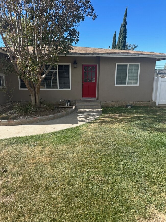 entrada principal - 1054 Brady Ln