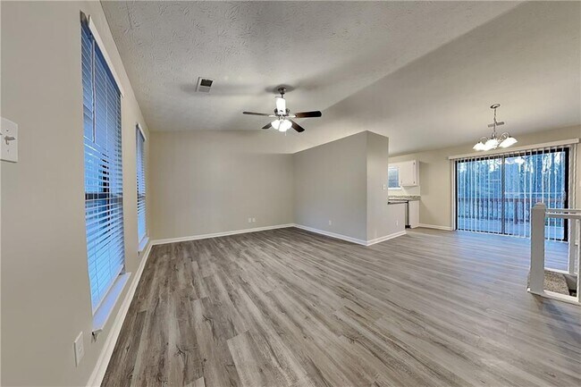 Photo - 3406 Deshong Dr SW