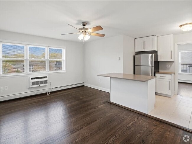 Building Photo - Chelsea Court Rental