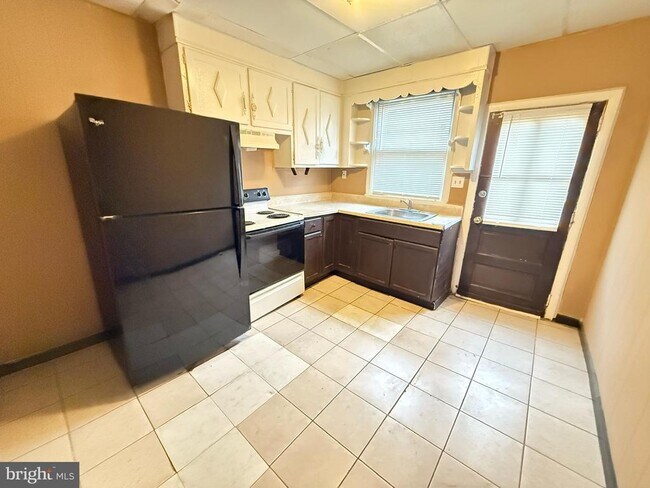 Photo - 1816 S Chadwick St