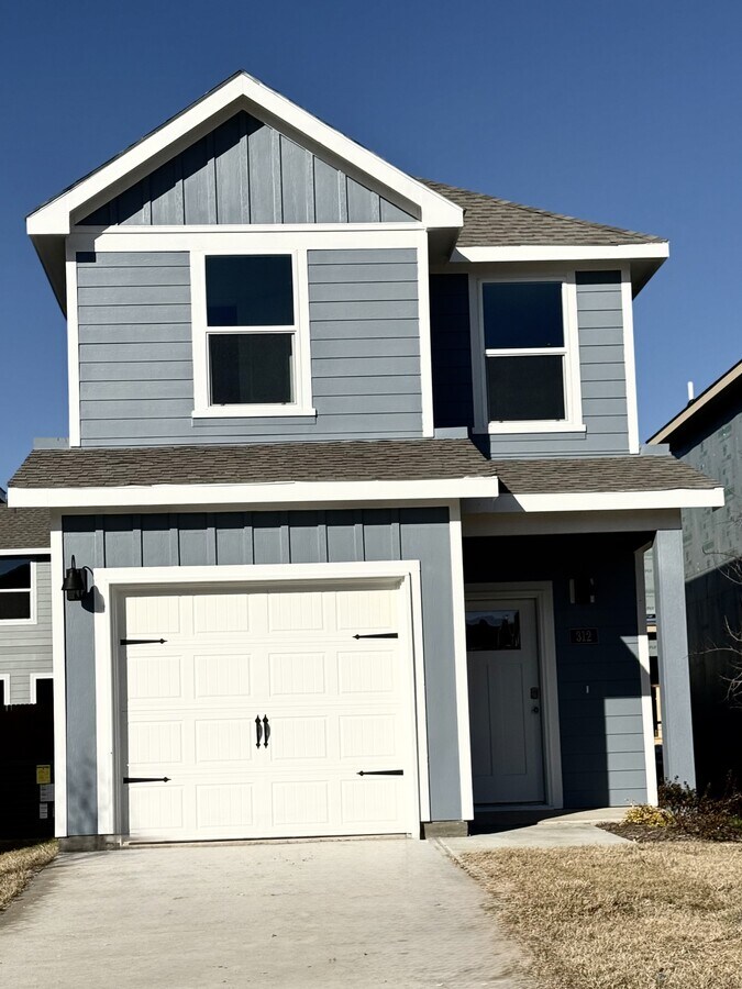 Photo - 312 Arbor Dr