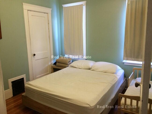 Photo - 385 Pond Ave