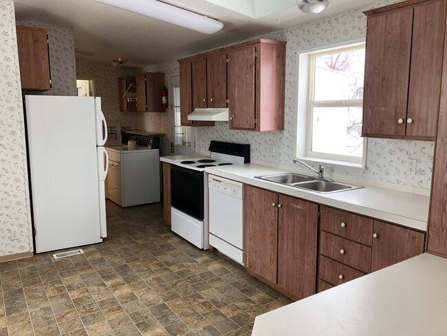 Photo - 255 NW Golden Hills Dr Unidad #34