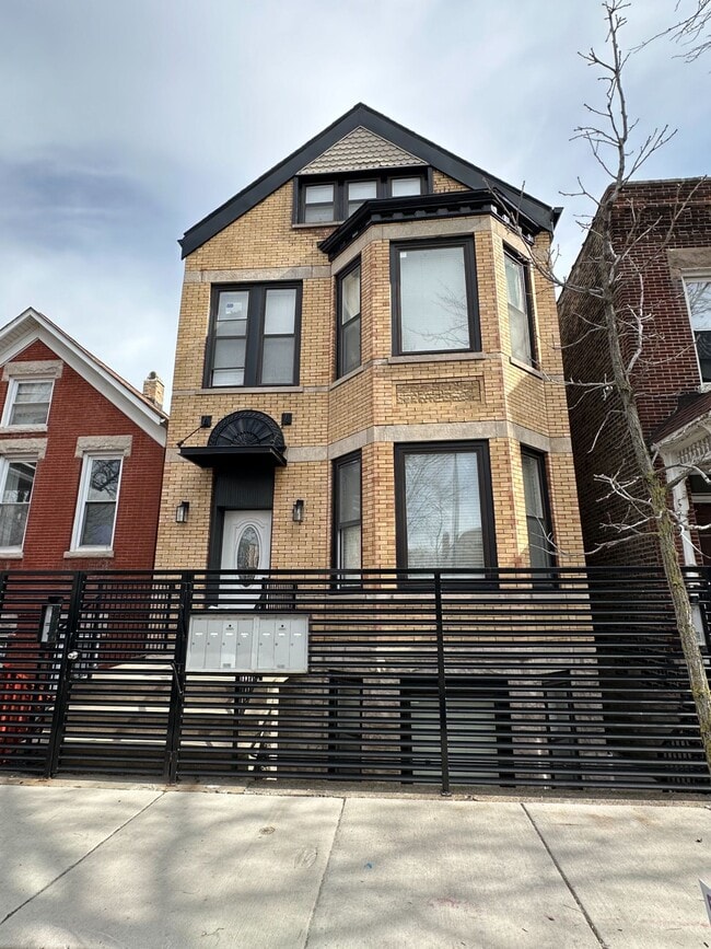 Photo - 3527 S Damen Ave Unit 2F