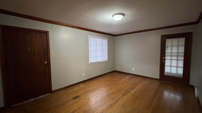 Photo - 4243 Vann Ave