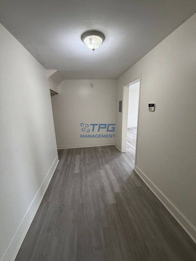 Photo - 130 Milford Ave Unidad 1