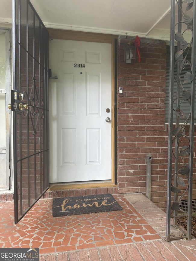 Photo - 2312 Dauphine St