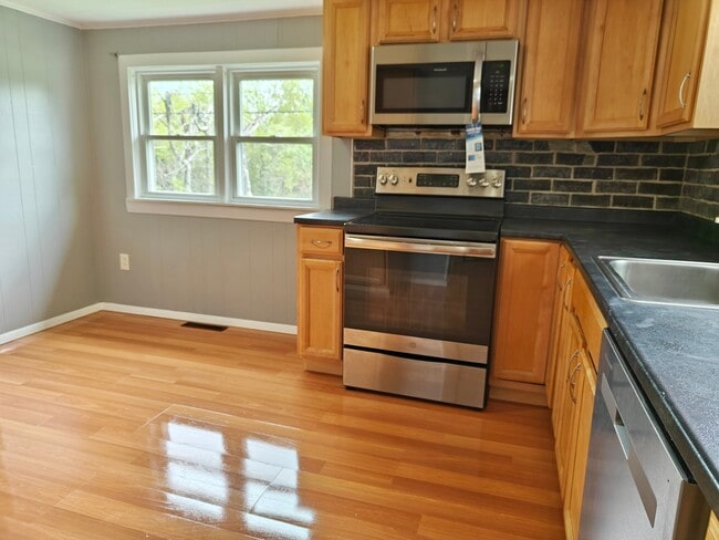 Photo - 181 Lower Dedham Rd