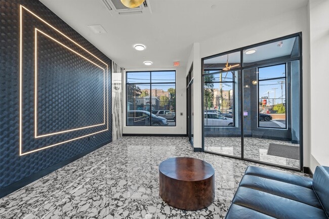 Building Photo - 17 Ave E Unit 301 Rental