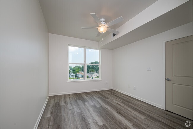 1BR, 1BA - Primary Bedroom