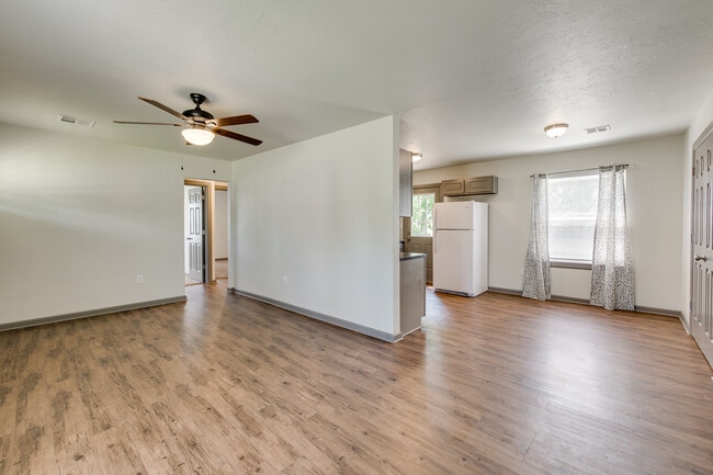 Photo - 2408 NW 40th St