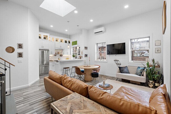 Building Photo - 405 Bloomfield St Unit 4