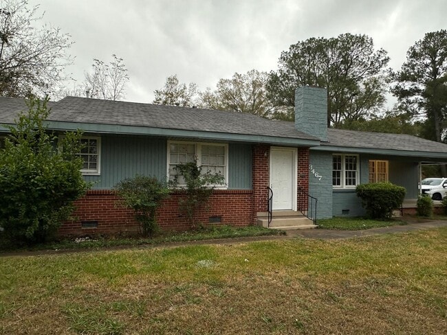 Photo - Spacious home