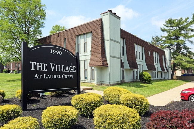 The Village at Laurel Creek - The Village at Laurel Creek Apartamentos