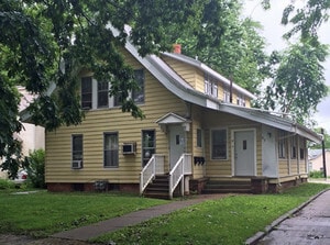 Photo - 812 W Main St