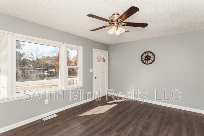 Photo - 704 Joyner St