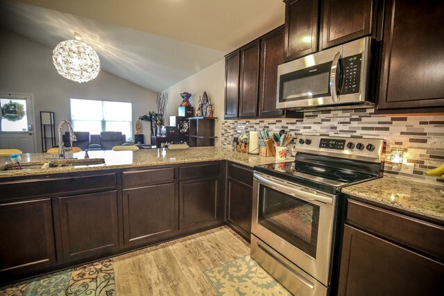 Photo - 11914 Pearl Jubilee