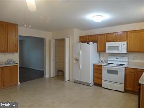 3669 Mountain Shadow Dr