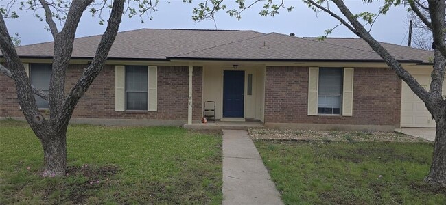 Building Photo - 125 Kelly Ln